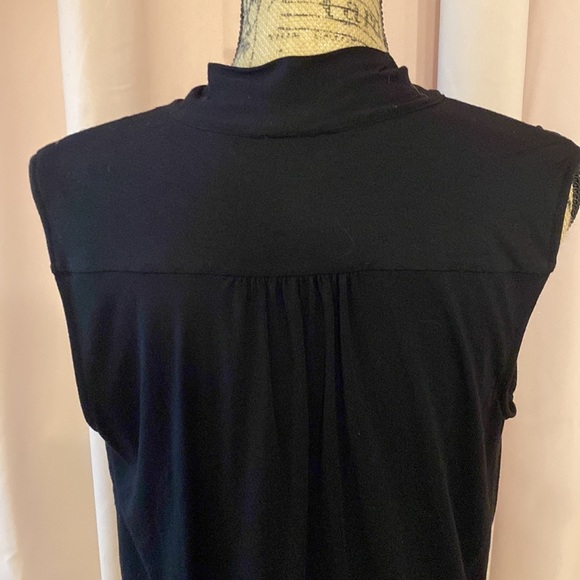 Vince Camuto large work tie in front black top - Picture 3 of 4